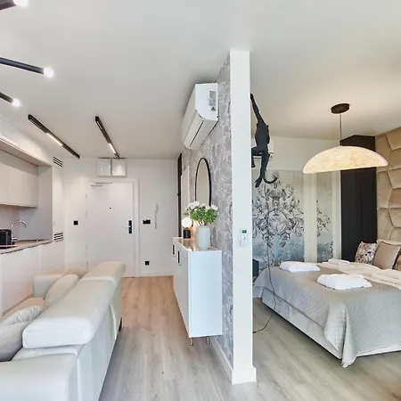 Wave - Black Swan - Studio Apartment Miedzyzdroje Exterior photo