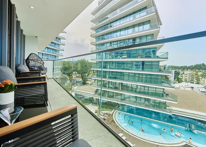 Wave - Black Swan - Studio Apartment